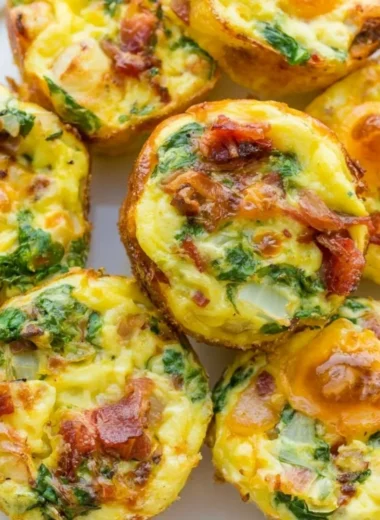 Easy egg muffins baked with vegetables and cheese for a healthy breakfast option