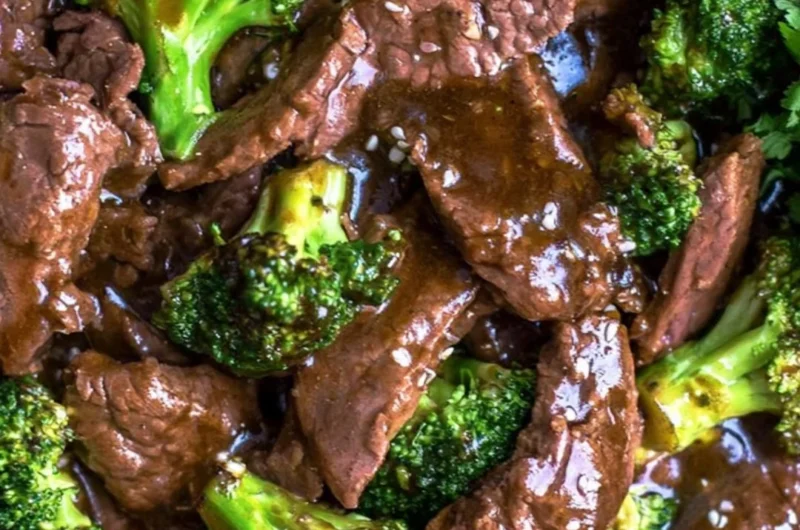 Delicious Slow Cooker Beef and Broccoli dish, Whole30, Paleo, Keto, Gluten-Free options.
